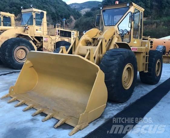 CAT 966 Iekrāvēji uz riteņiem