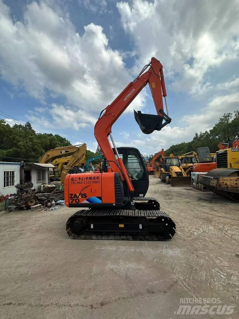 Hitachi ZX 70 Kāpurķēžu ekskavatori