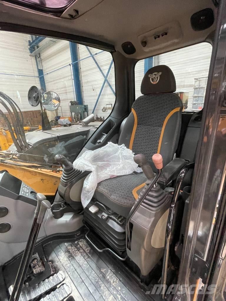 CASE CX 75 C SR Vidēja lieluma ekskavatori 7 t - 12 t