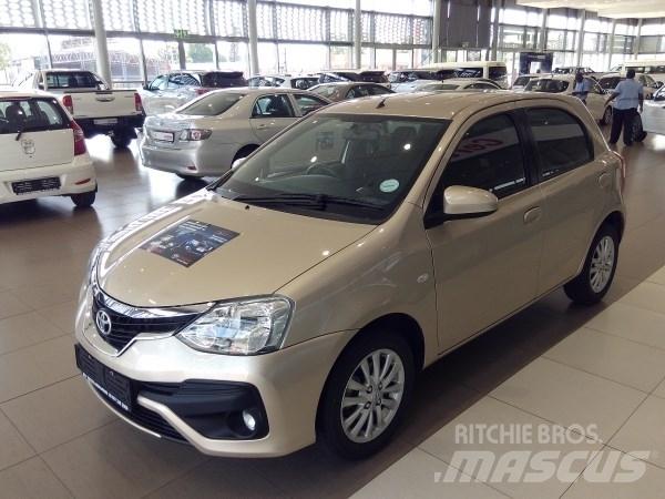 Toyota eitos Automašīnas
