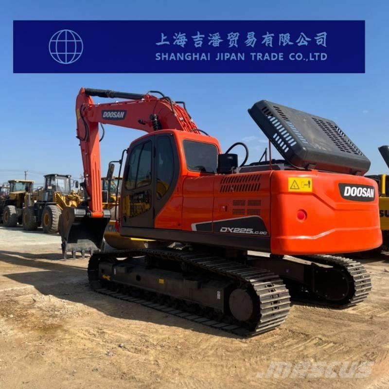 Doosan DX 225 Kāpurķēžu ekskavatori
