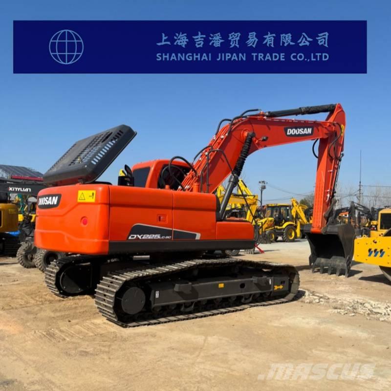 Doosan DX 225 Kāpurķēžu ekskavatori