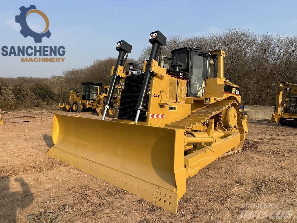 CAT D8R Kāpurķēžu buldozeri