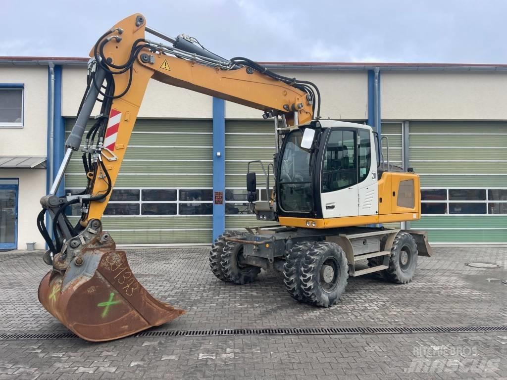 Liebherr A 918 Ekskavatori uz riteņiem