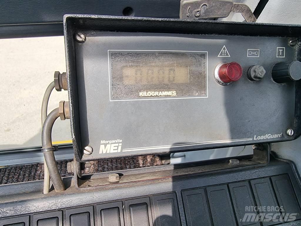 Hyundai 70 D-7 E Tehnika ar dīzeļa dzinēju