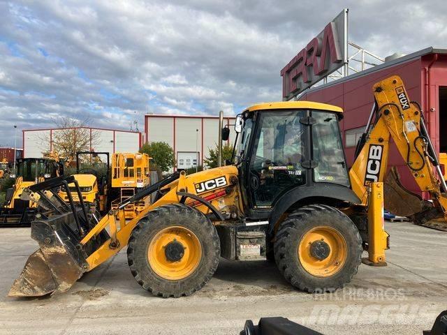 JCB 4CX AEC Ekskavatori-iekrāvēji