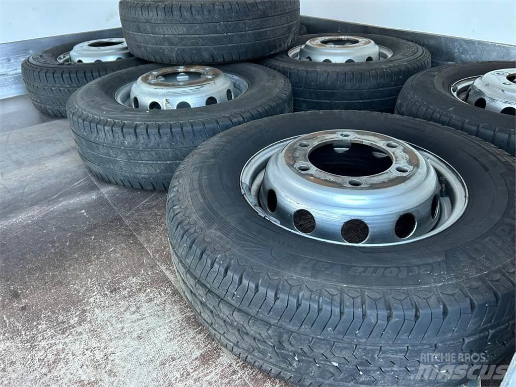 Iveco Daily Preču pārvadāšanas furgoni