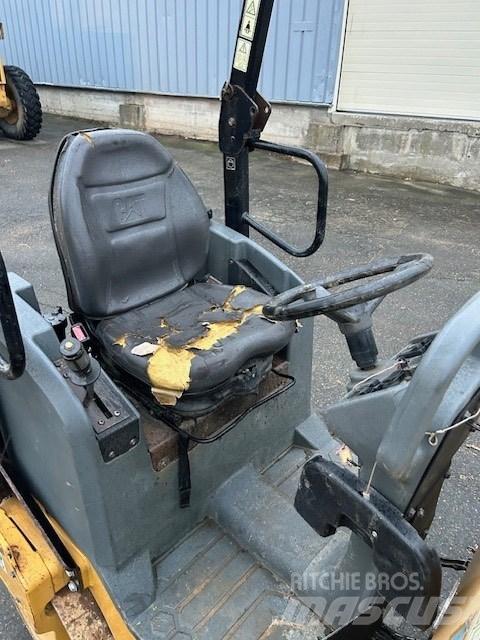 CAT CB 14 B Divvalču grunts veltņi