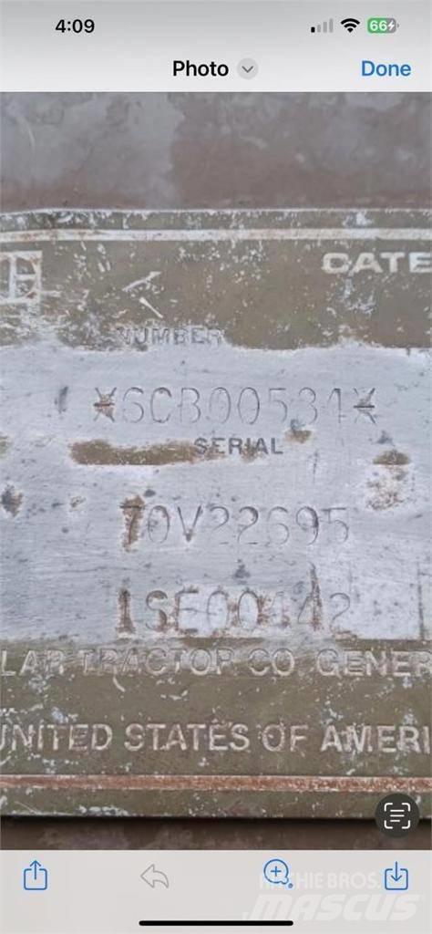 CAT 623E Skrēperi