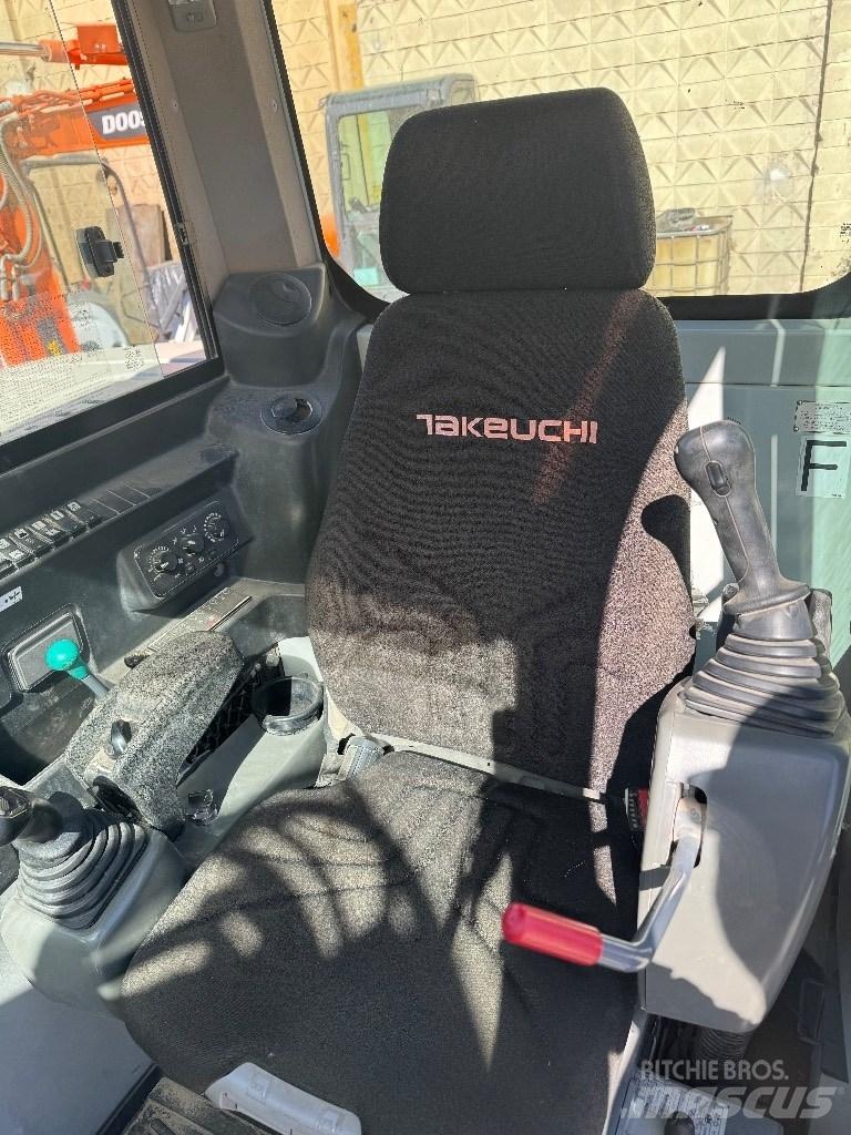 Takeuchi TB290 Vidēja lieluma ekskavatori 7 t - 12 t
