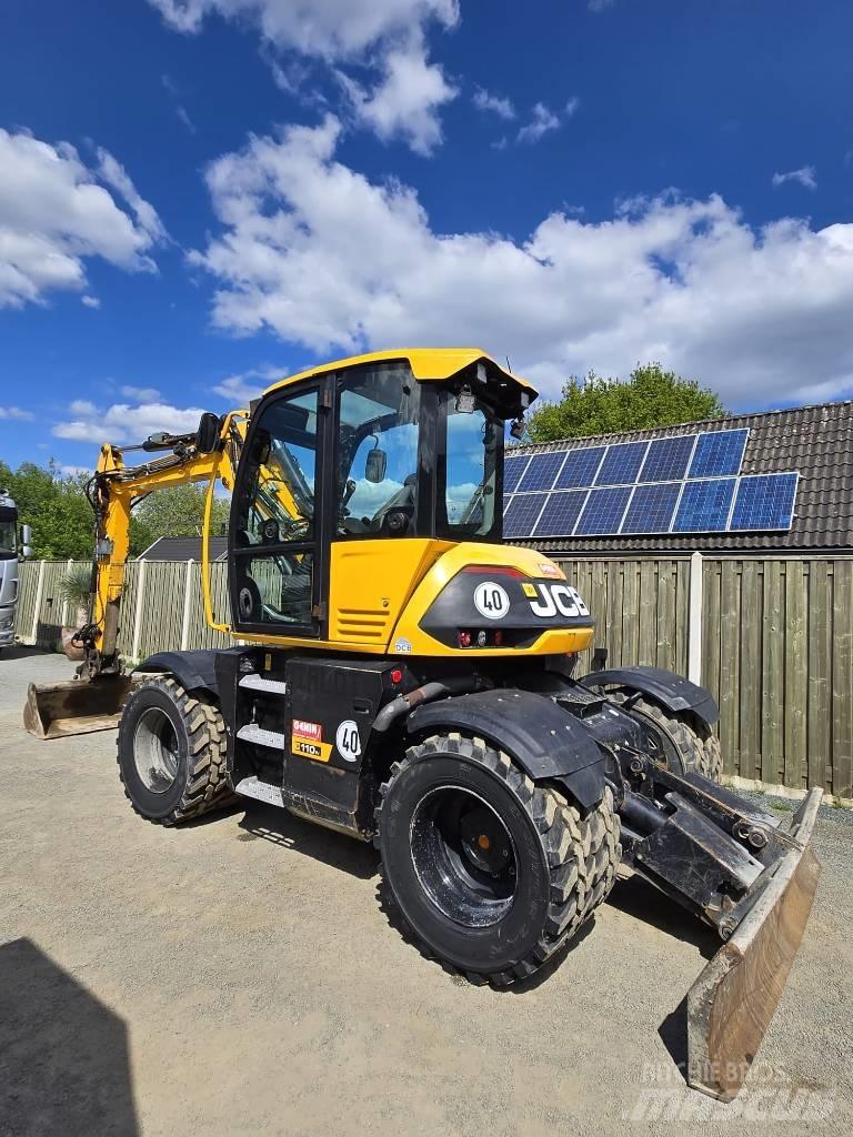 JCB 110 W Hydradig Ekskavatori uz riteņiem