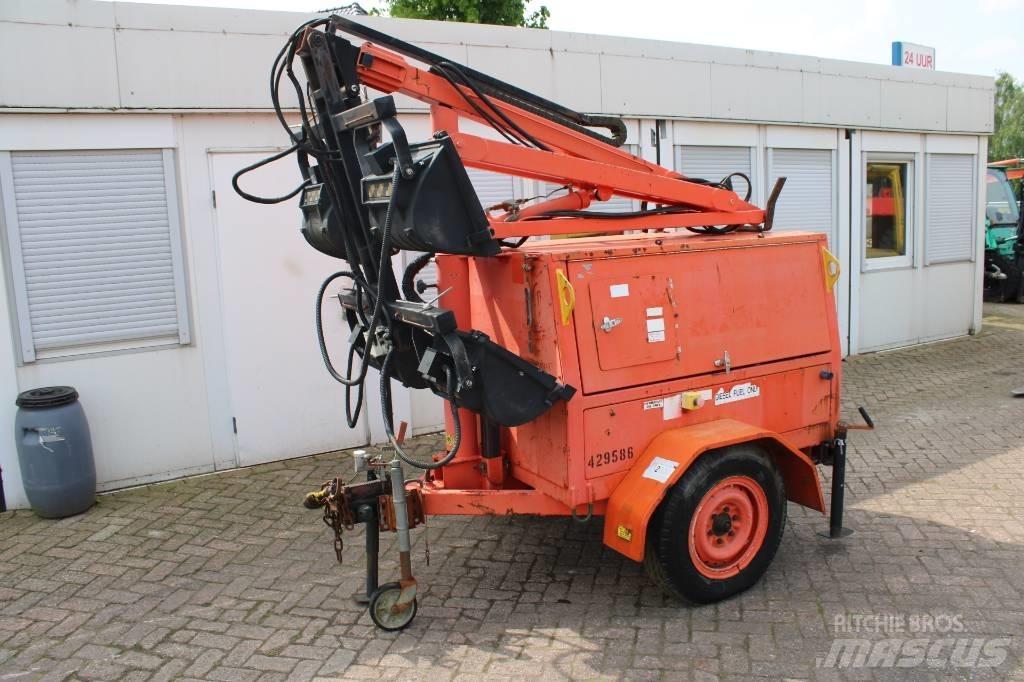 JLG 6308 AN Gaismas torņi