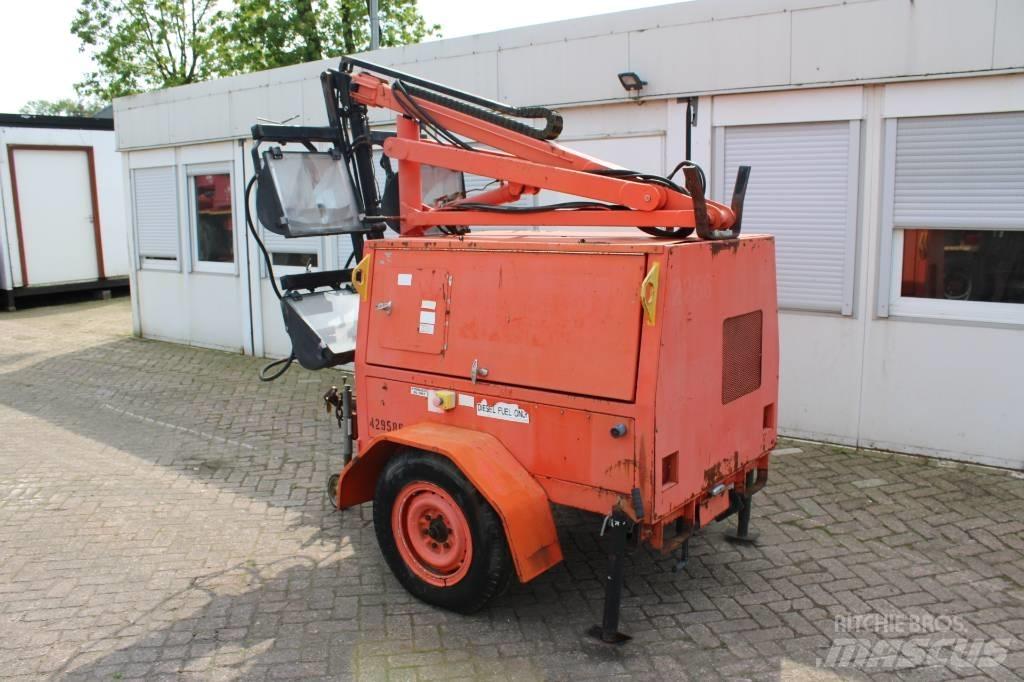 JLG 6308 AN Gaismas torņi