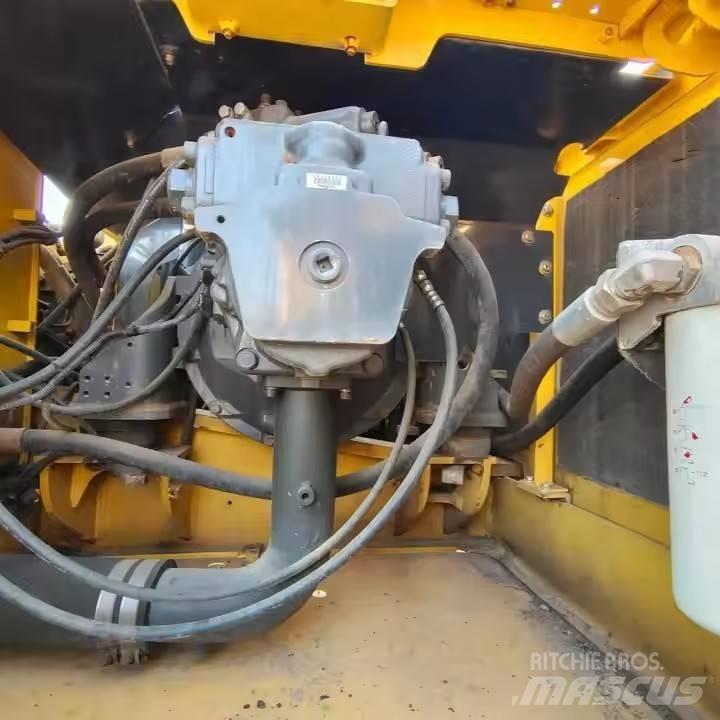Komatsu PC360 Kāpurķēžu ekskavatori