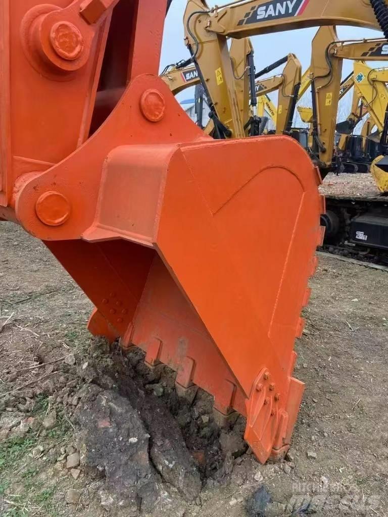 Hitachi 360 Kāpurķēžu ekskavatori