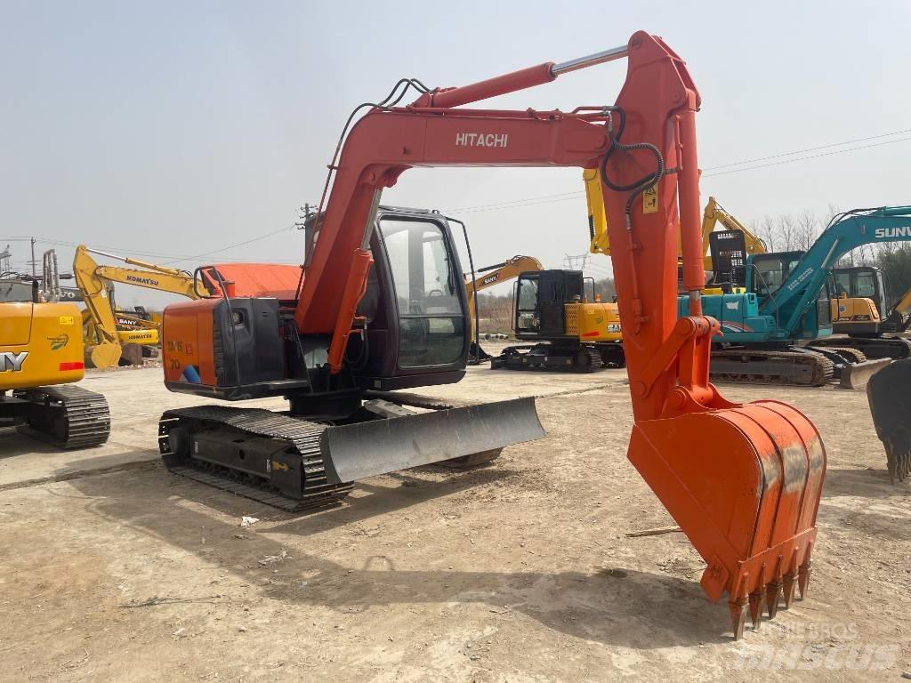 Hitachi ZX 70 Vidēja lieluma ekskavatori 7 t - 12 t