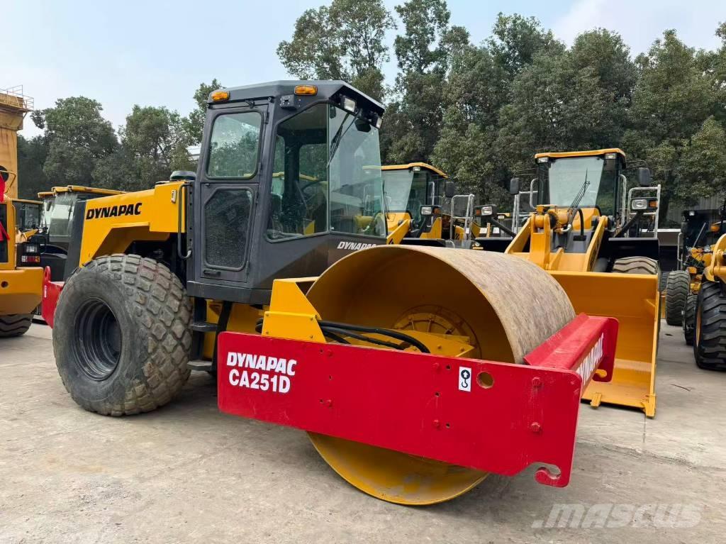 Dynapac CA251D Vienvalča grunts veltņi