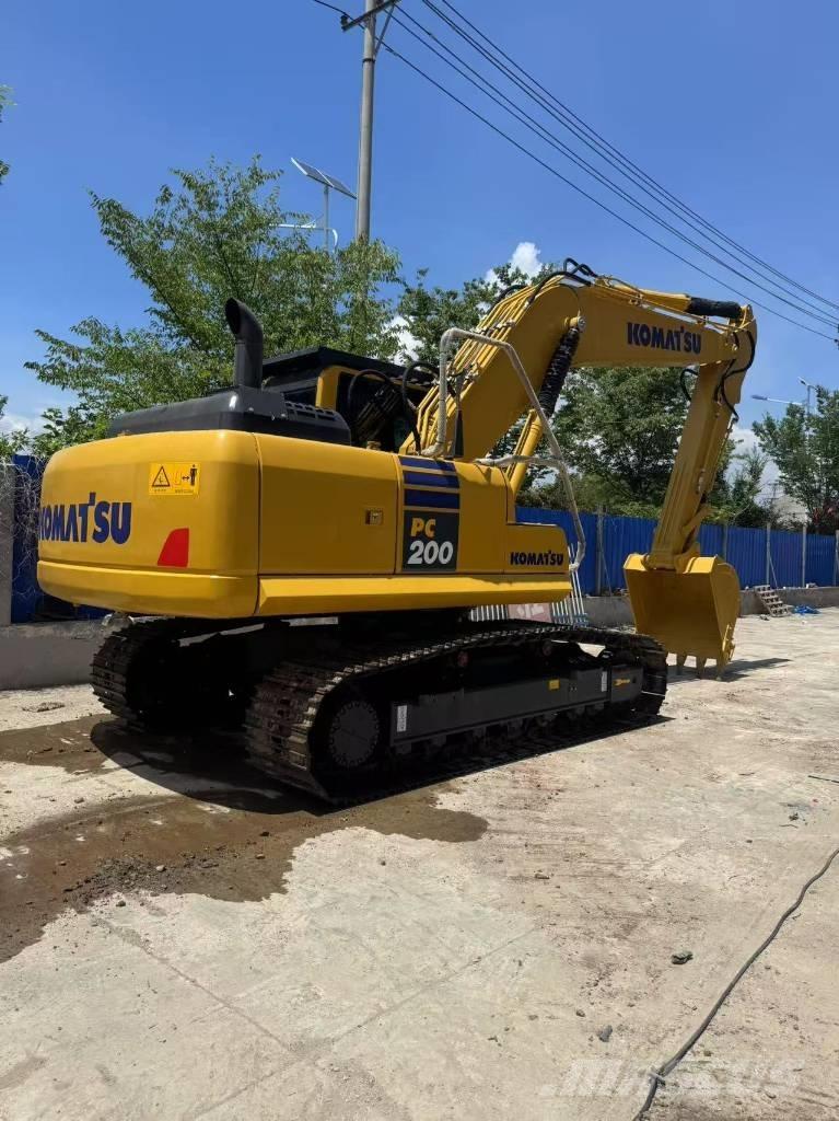 Komatsu PC 200 8N Kāpurķēžu ekskavatori