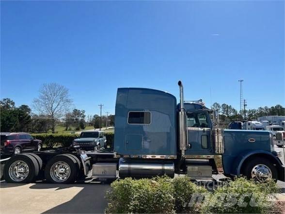 Peterbilt 389 Būvniecība- Citi