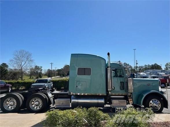 Peterbilt 389 Būvniecība- Citi