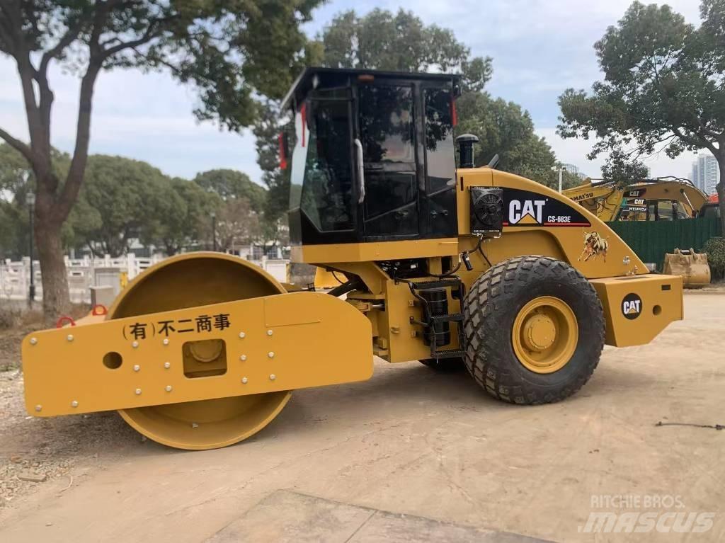 CAT CS 683 E Vienvalča grunts veltņi