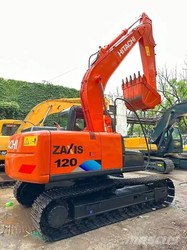 Hitachi ZX 120 Kāpurķēžu ekskavatori