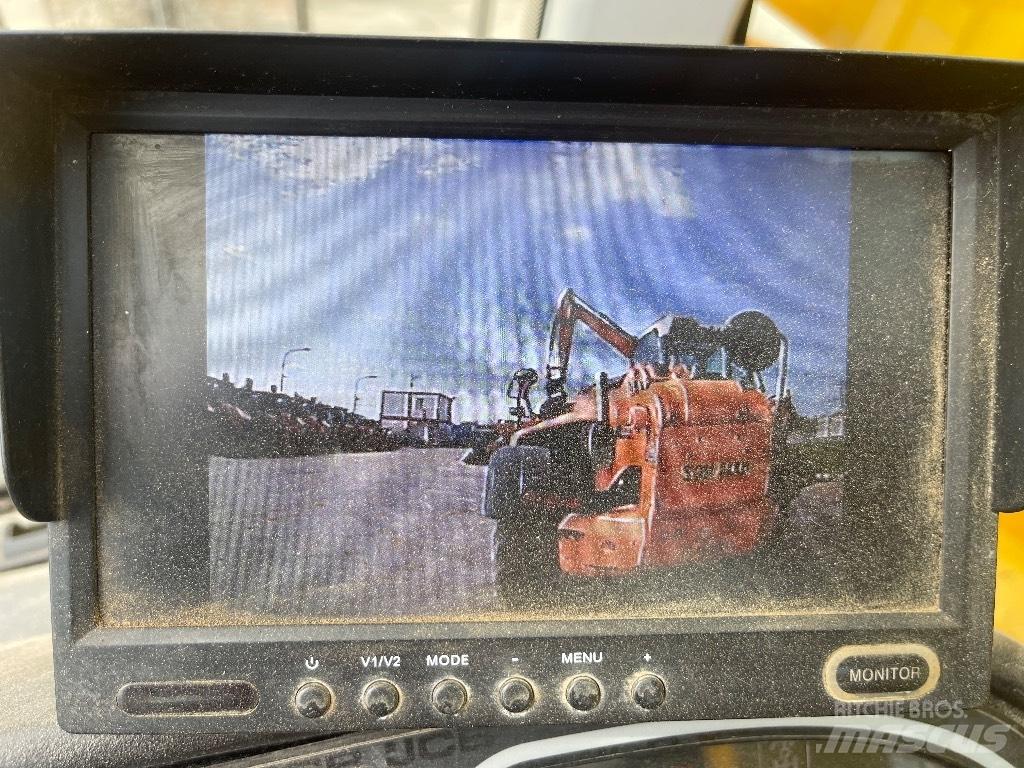 JCB 535-140 Teleskopiskie manipulatori