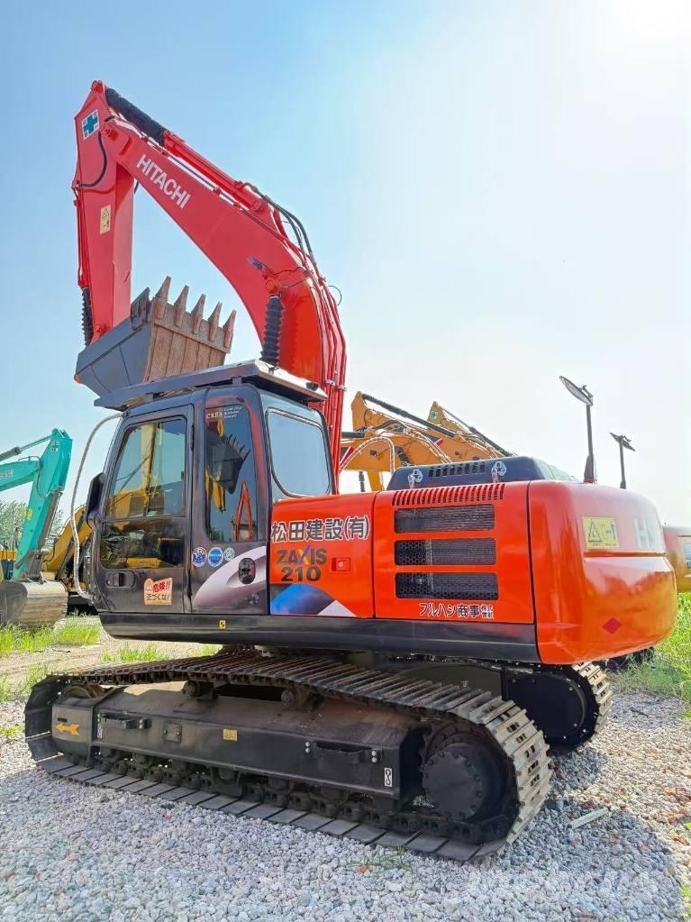 Hitachi ZX 210 Kāpurķēžu ekskavatori