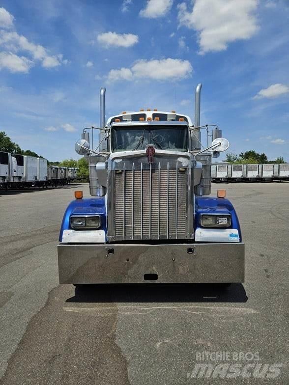 Kenworth W900 Vilcēji