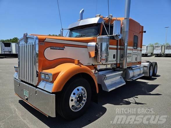 Kenworth W900 Vilcēji