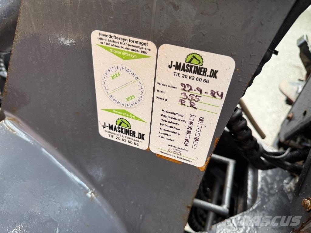 Eurotrac W10 Iekrāvēji uz riteņiem