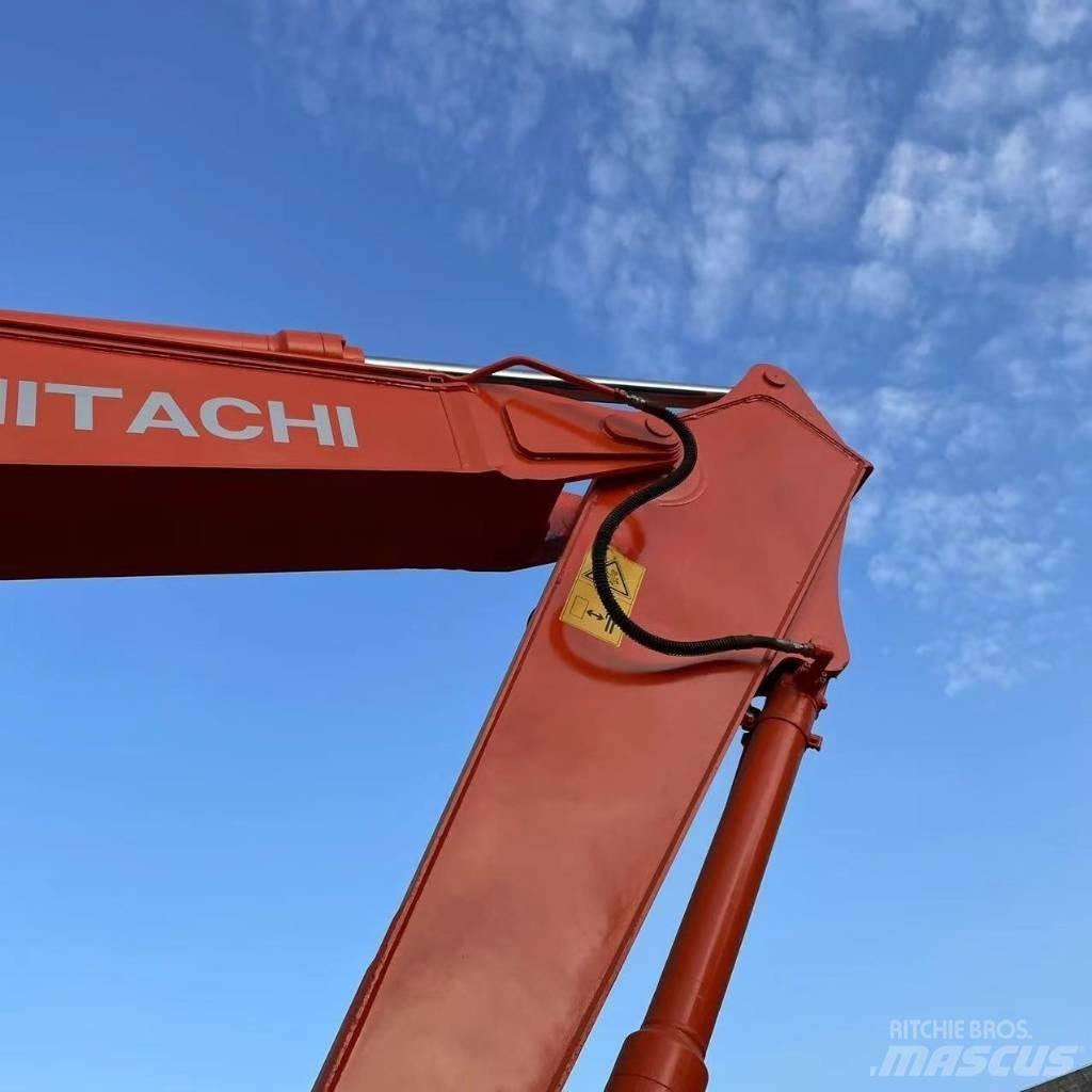 Hitachi ZX200 Kāpurķēžu ekskavatori