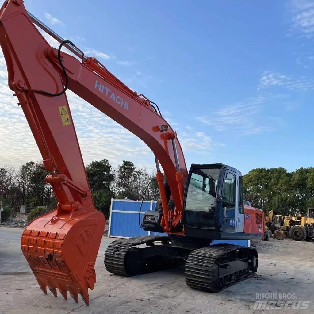 Hitachi ZX200 Kāpurķēžu ekskavatori