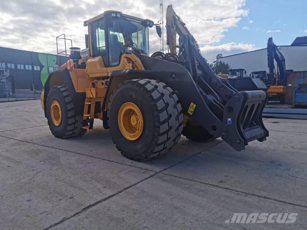 Volvo L 220 H Iekrāvēji uz riteņiem