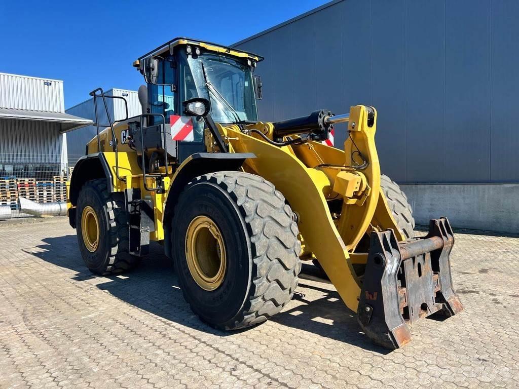 CAT 966-14 Iekrāvēji uz riteņiem