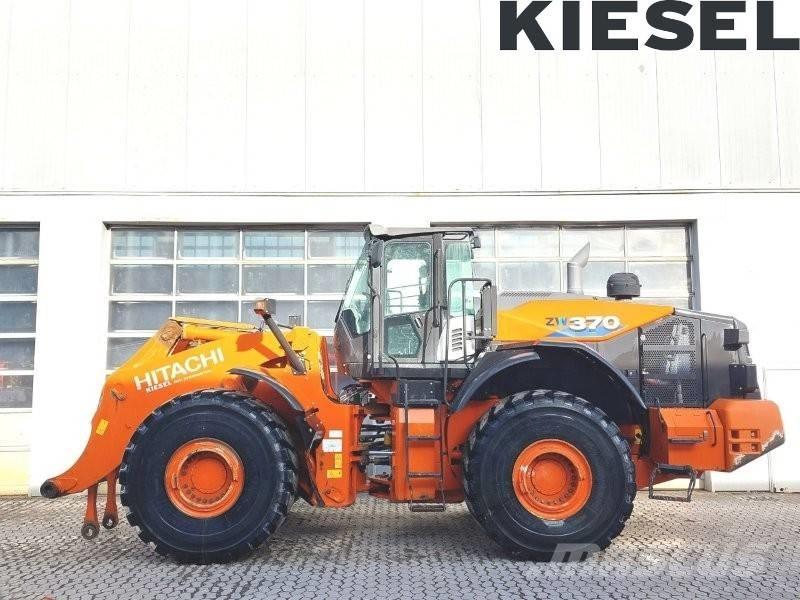 Hitachi ZW 370-6 Iekrāvēji uz riteņiem