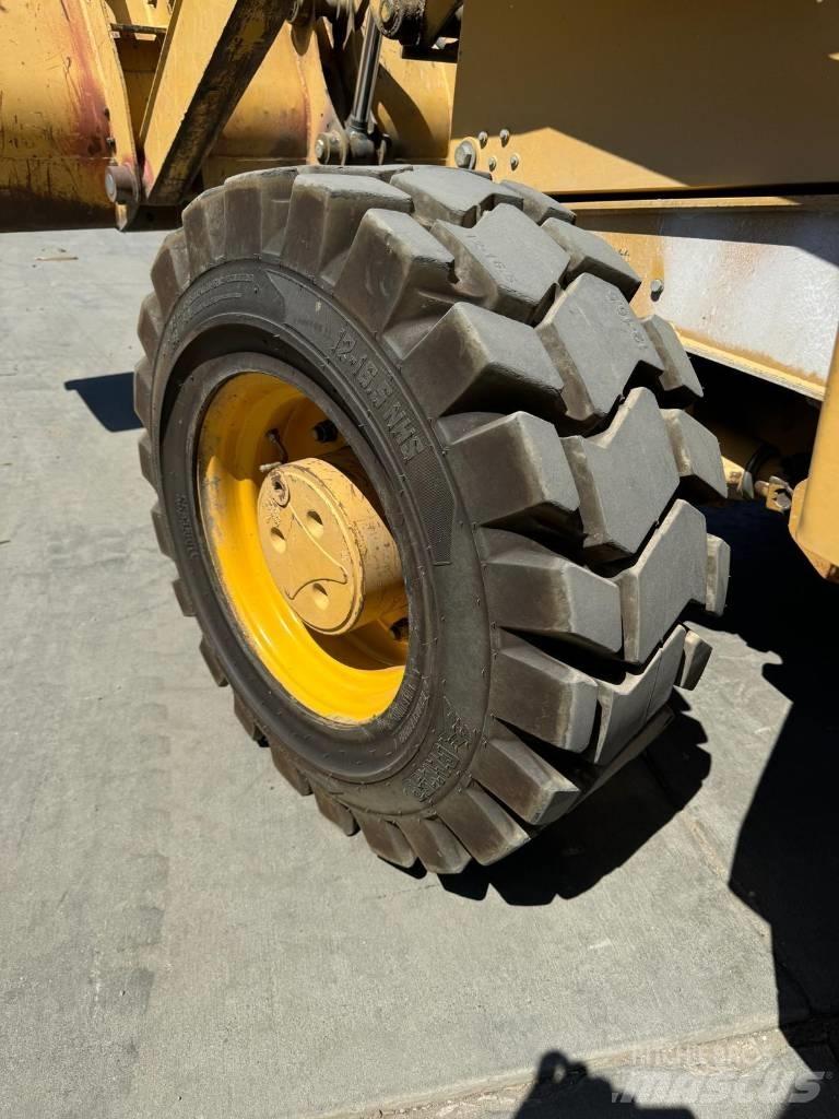 John Deere 310 G Ekskavatori-iekrāvēji