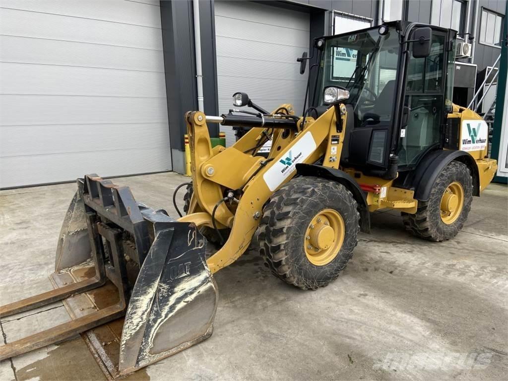 CAT 906M (7164) Multifunkcionālie iekrāvēji
