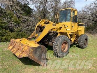 CAT 936 Iekrāvēji uz riteņiem