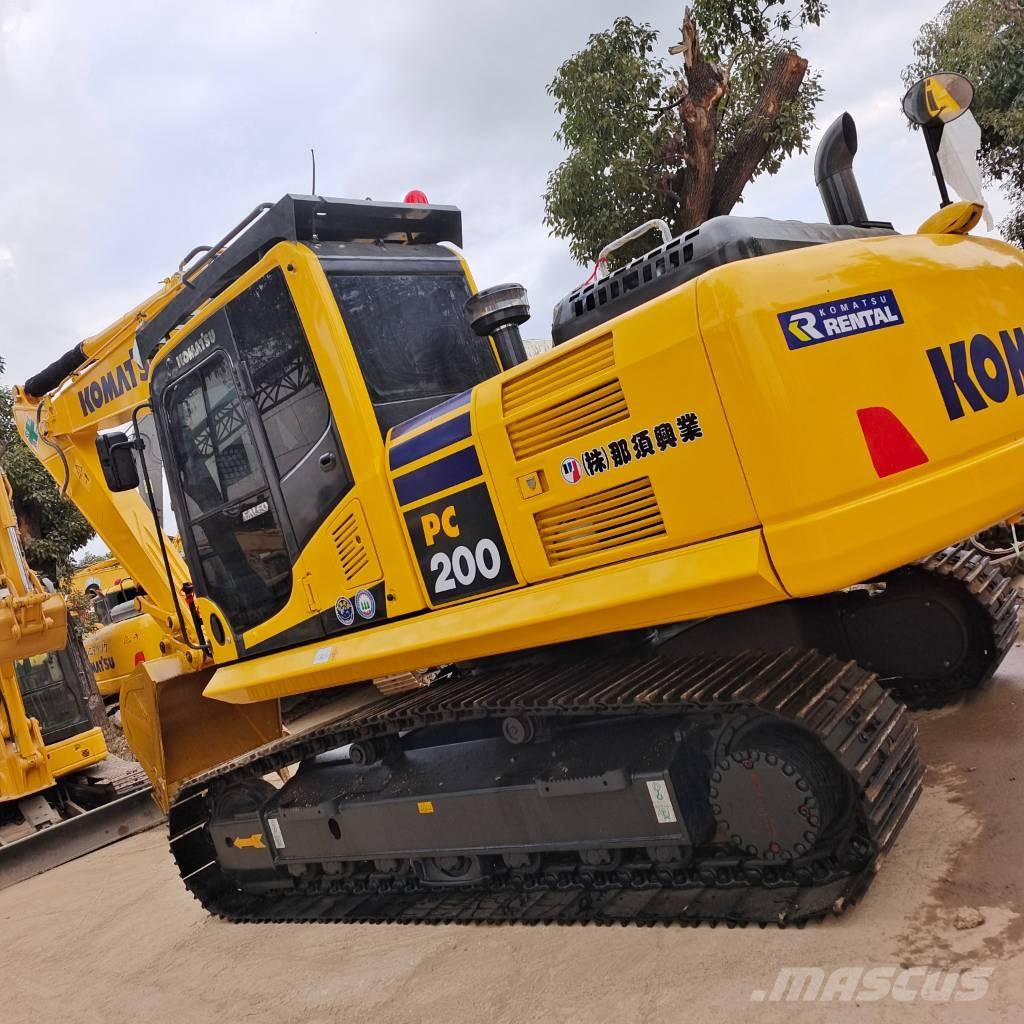 Komatsu PC 200-8 Kāpurķēžu ekskavatori