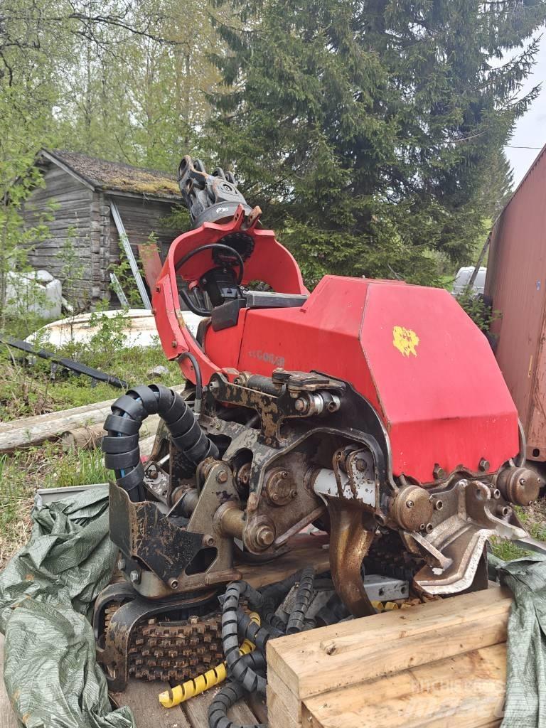 Komatsu C 93 Hārvesteru kausi