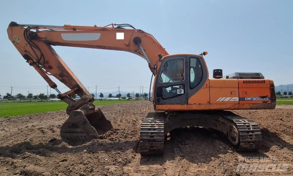 Doosan DX 300 LCA Kāpurķēžu ekskavatori