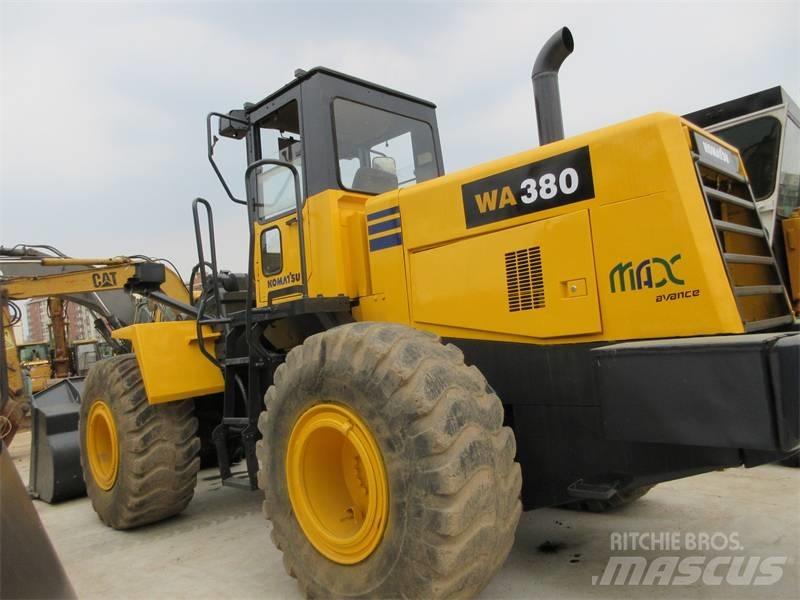 Komatsu WA 380-3 Iekrāvēji uz riteņiem