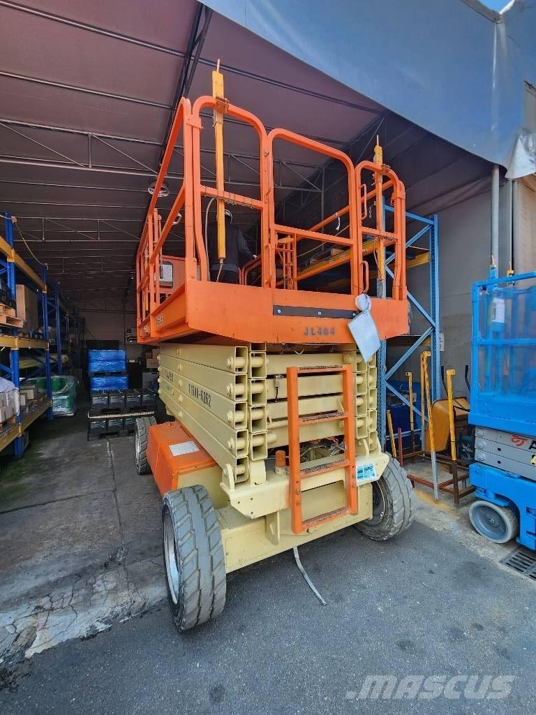 JLG 4069 LE Šķerveida pacēlāji