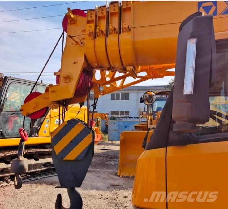 XCMG QY 50 Visurgājēji celtņi