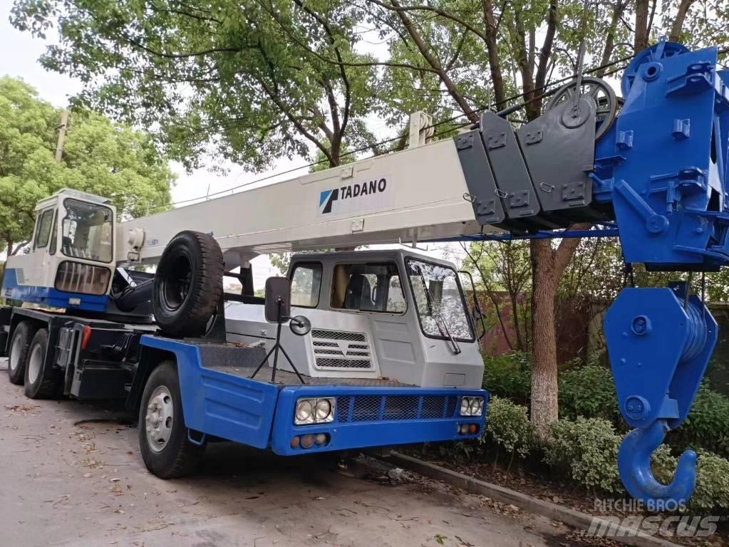 Tadano TL300E Visurgājēji celtņi