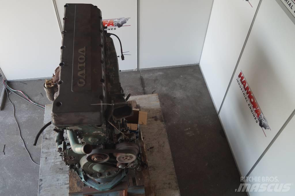 Volvo D12 FOR PARTS Dzinēji