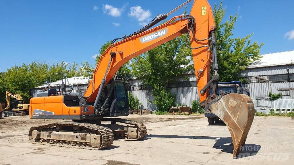Doosan DX 255 LC-5 Kāpurķēžu ekskavatori