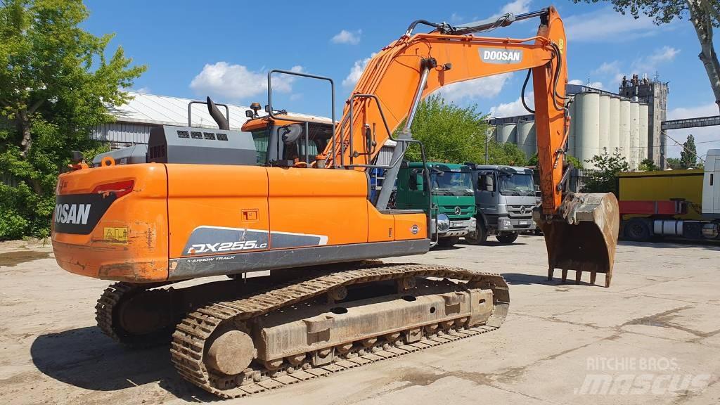 Doosan DX 255 LC-5 Kāpurķēžu ekskavatori