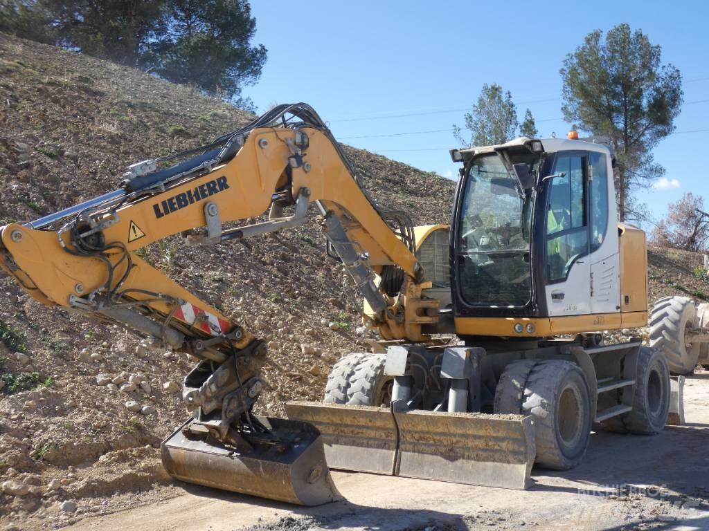 Liebherr A 912 Ekskavatori uz riteņiem
